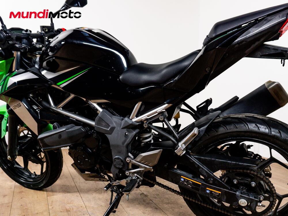 Kawasaki Z 1000 ABS (2014 - 16) (10)