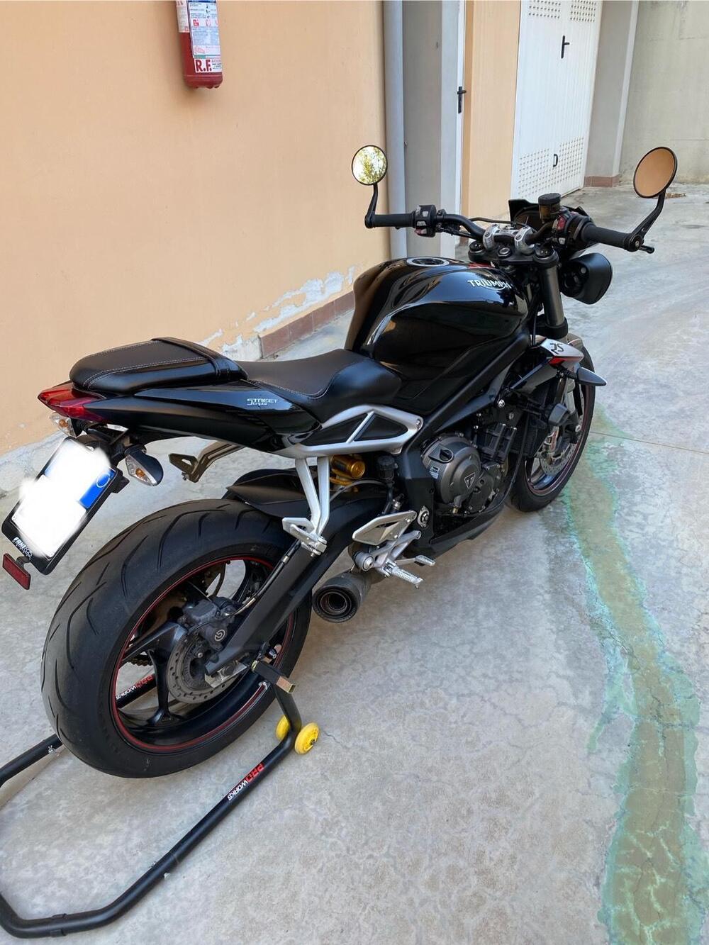 Triumph Street Triple RS (2017 - 19) (2)