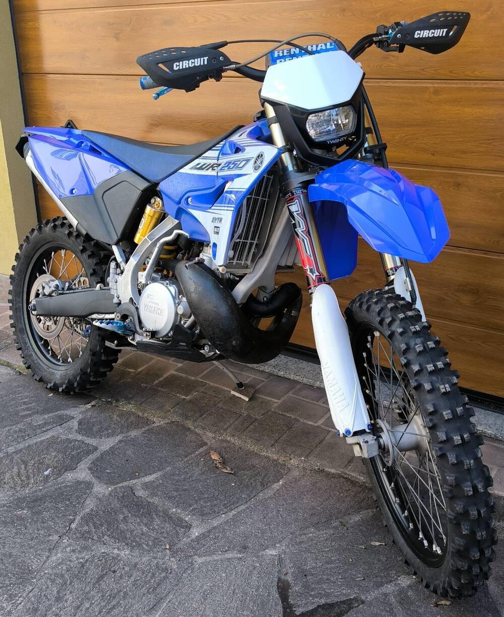 Yamaha YZ 250 (2017) (4)