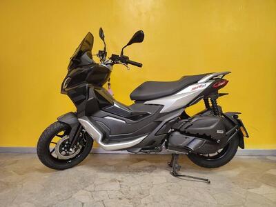 Aprilia SR GT 125 (2022 - 24) usata