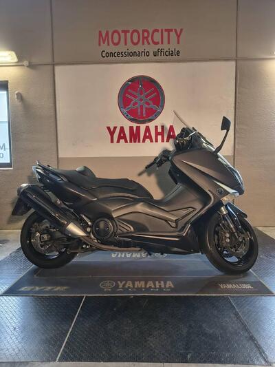 Yamaha T-Max 530 (2015 - 16) usata