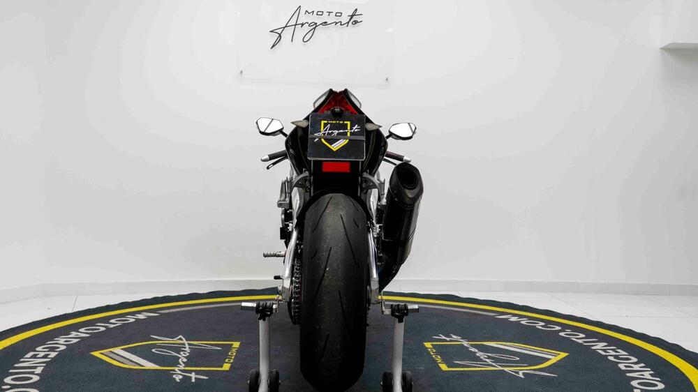 Aprilia RSV4 RF (2017 - 19) (4)