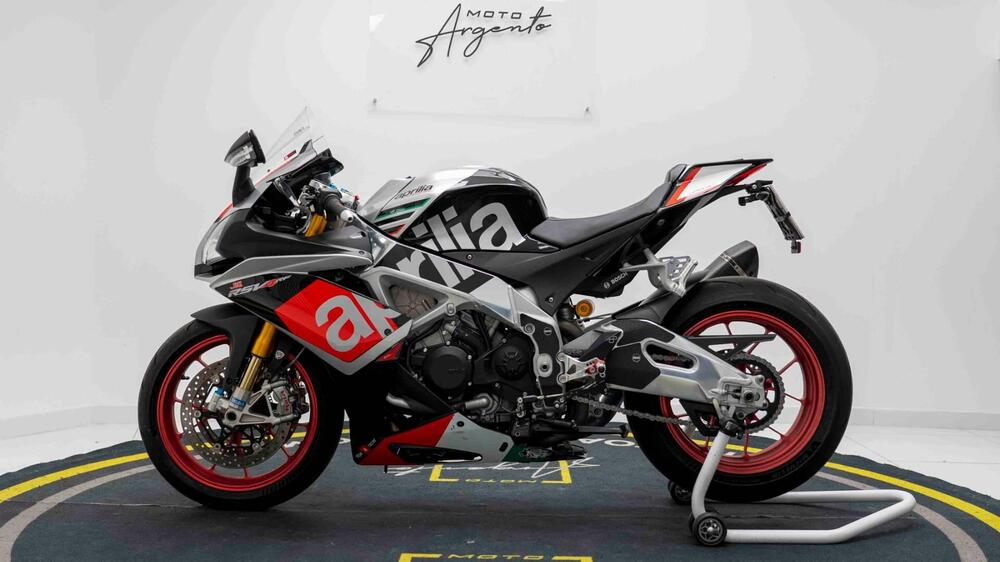Aprilia RSV4 RF (2017 - 19) (6)