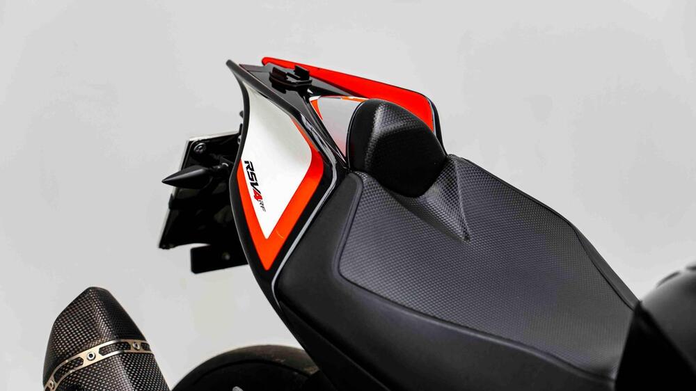 Aprilia RSV4 RF (2017 - 19) (10)