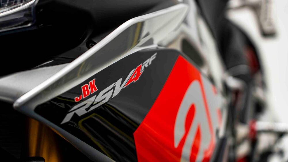 Aprilia RSV4 RF (2017 - 19) (17)