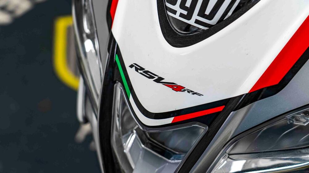 Aprilia RSV4 RF (2017 - 19) (19)