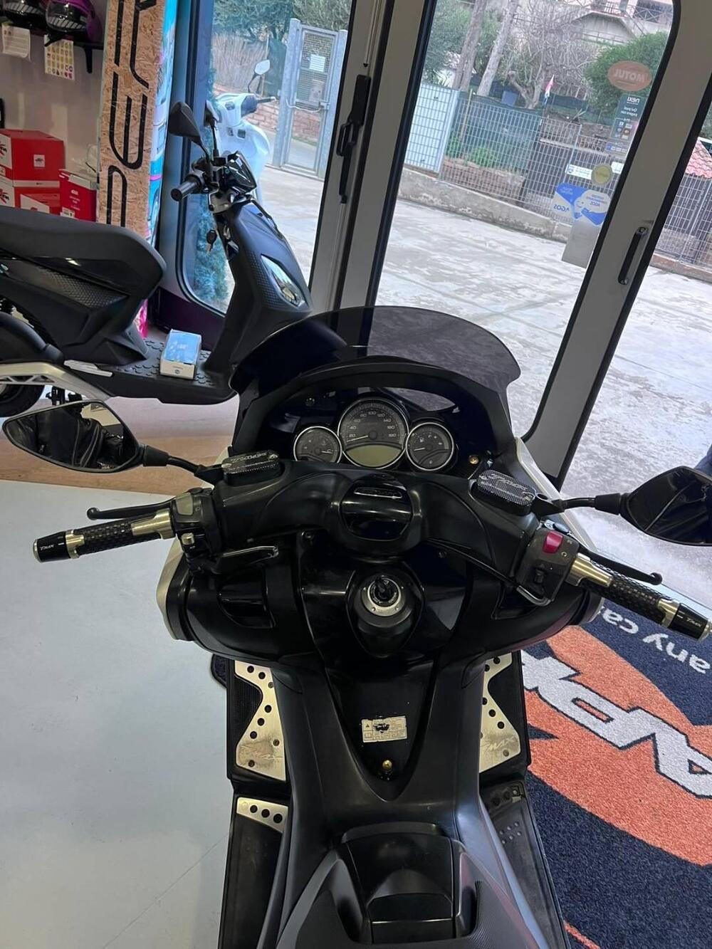 Yamaha T-Max 500 (2008 - 12) (4)