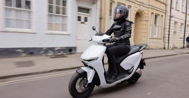 Moto, scooter e biciclette in Italia: il mercato cresce ma la sicurezza &egrave; ancora trascurata