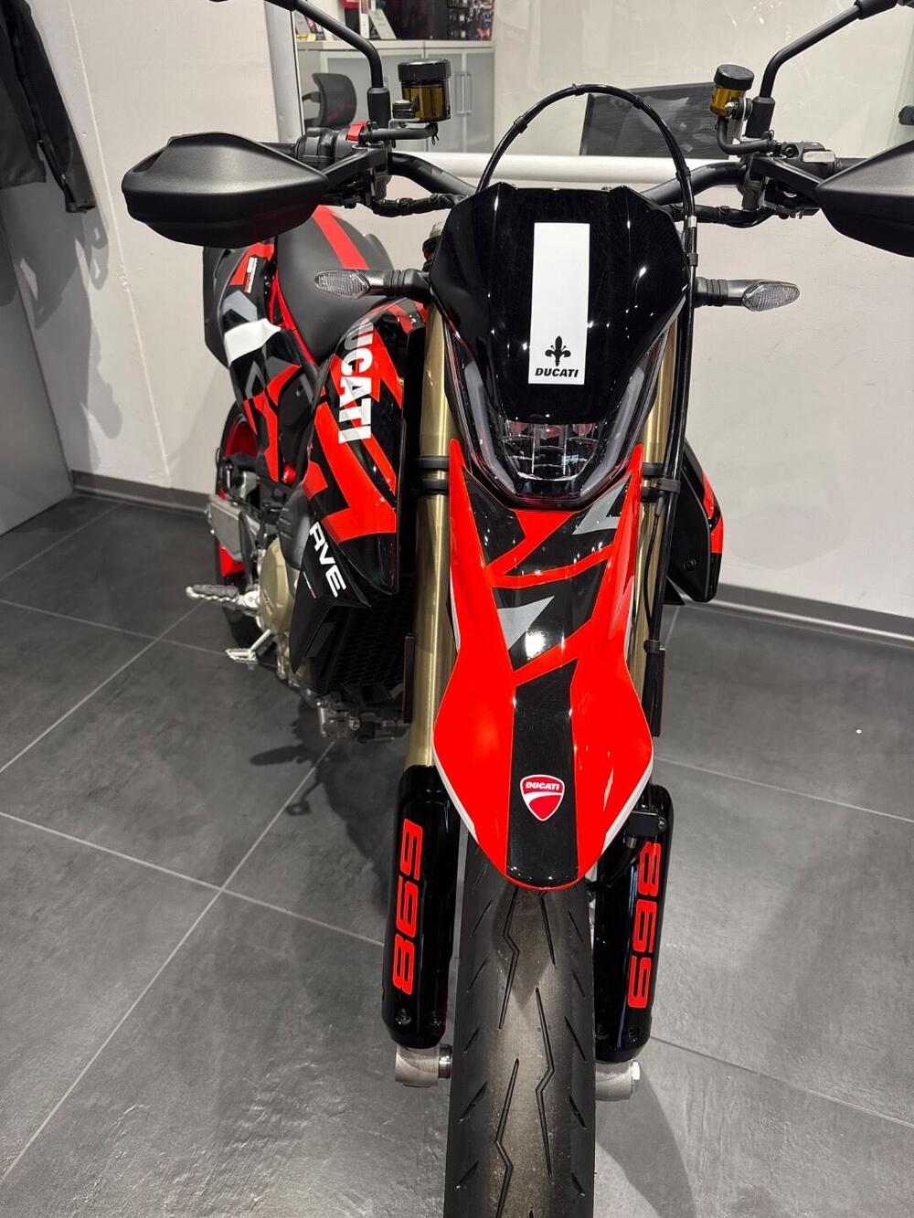 Ducati Hypermotard 698 Mono RVE (2024 - 26) (2)