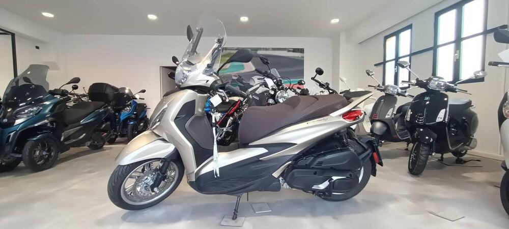 Piaggio Beverly 400 ABS-ASR (2021 - 24) (3)