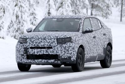 Fiat prepara la Panda Fastback: il nuovo SUV-coup&eacute; compatto prende forma nei test al Circolo Polare [Foto Spia]