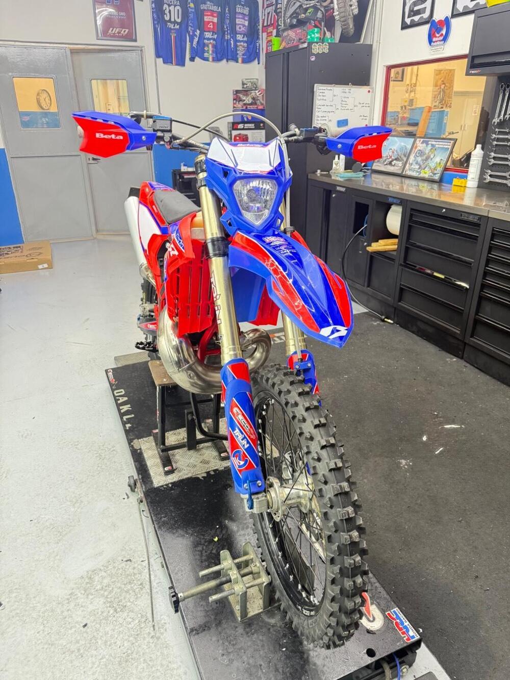 Betamotor RR 250 2T Enduro Race (2025) (4)