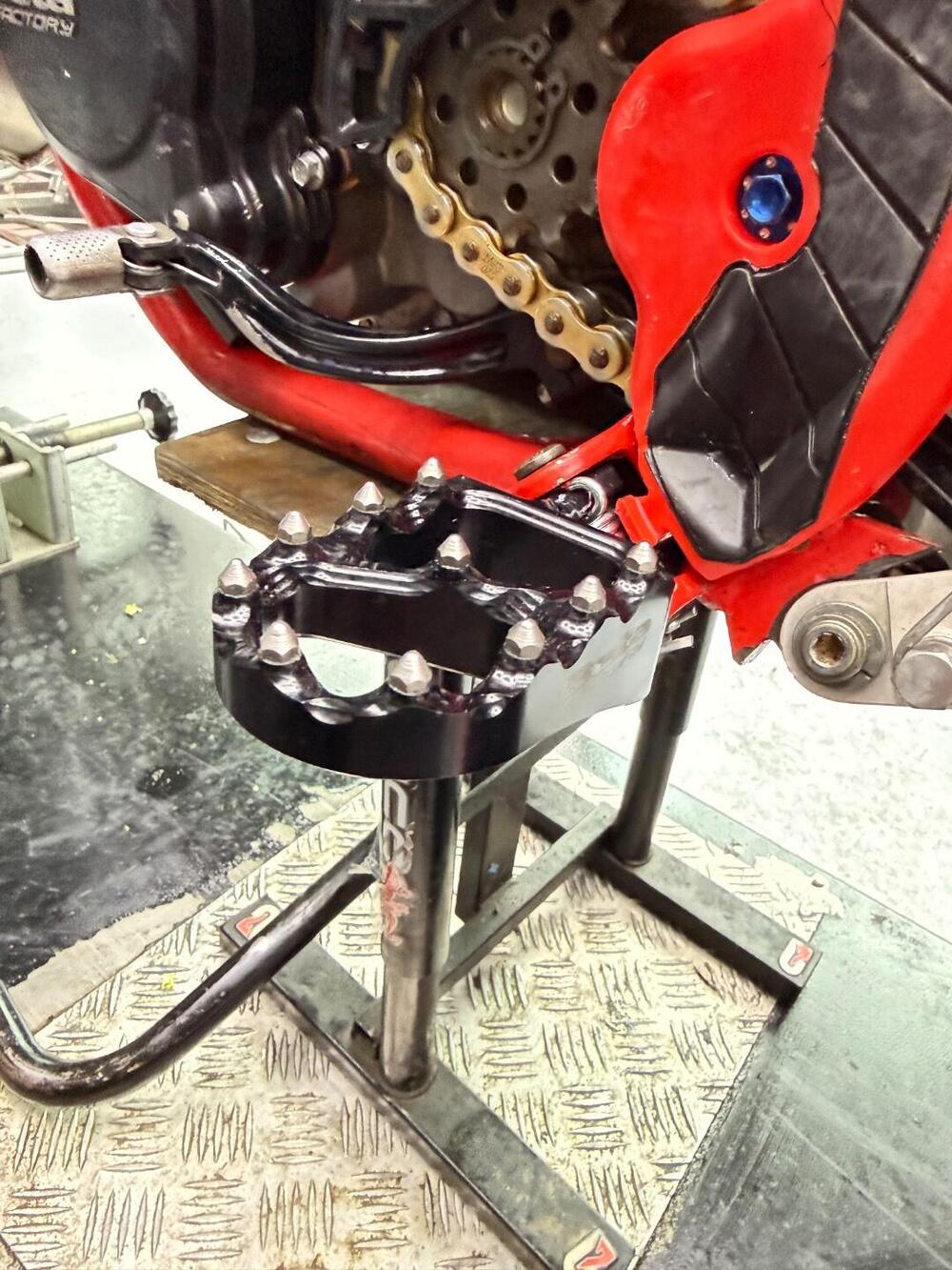 Betamotor RR 250 2T Enduro Race (2025) (6)