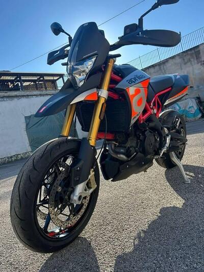Aprilia Dorsoduro 900 (2017 - 20) usata