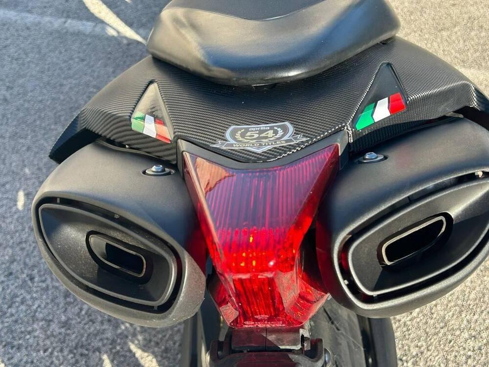 Aprilia Dorsoduro 900 (2017 - 20) (13)