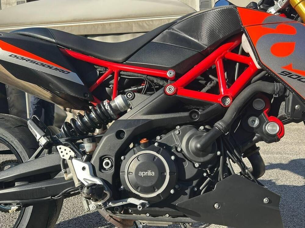 Aprilia Dorsoduro 900 (2017 - 20) (14)