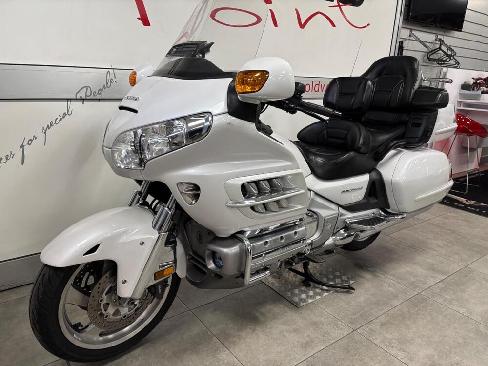 Honda GL 1800 Gold Wing (2007 - 11) (6)
