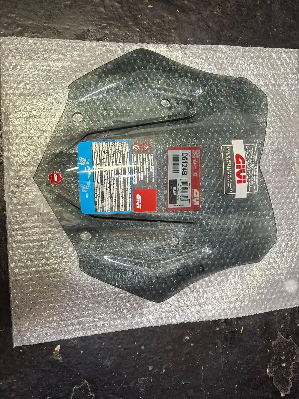 Cupolino GIVI codice D5124B Fumè Basso x BMW 1250 (2)