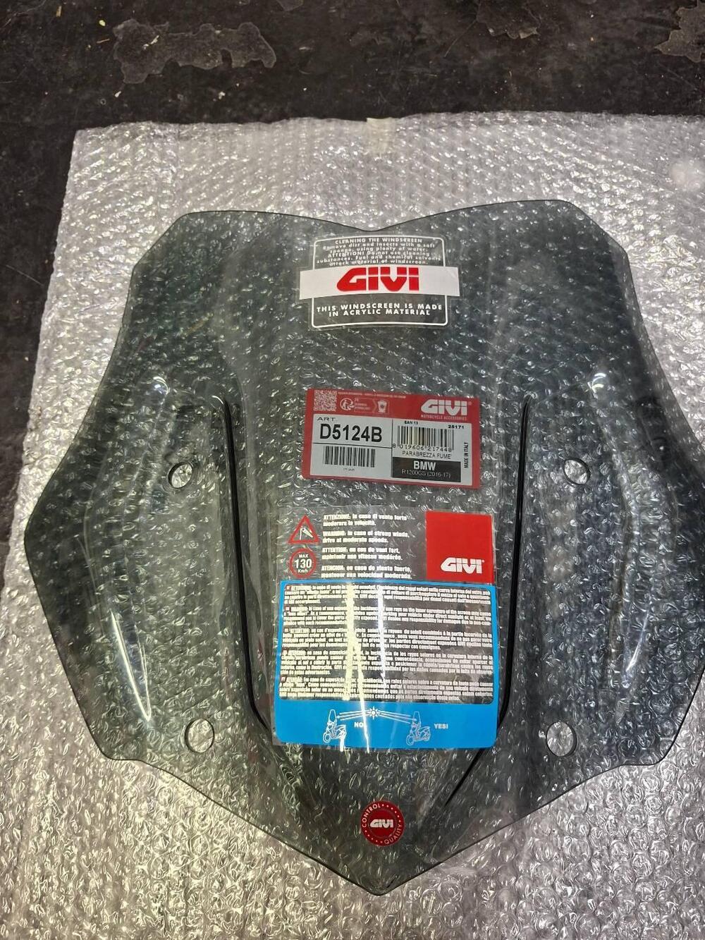 Cupolino GIVI codice D5124B Fumè Basso x BMW 1250 (3)