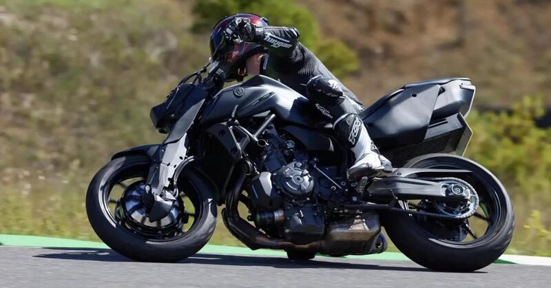 Furion F1: cos&igrave; la Yamaha MT-07 diventa ibrida e con trazione integrale