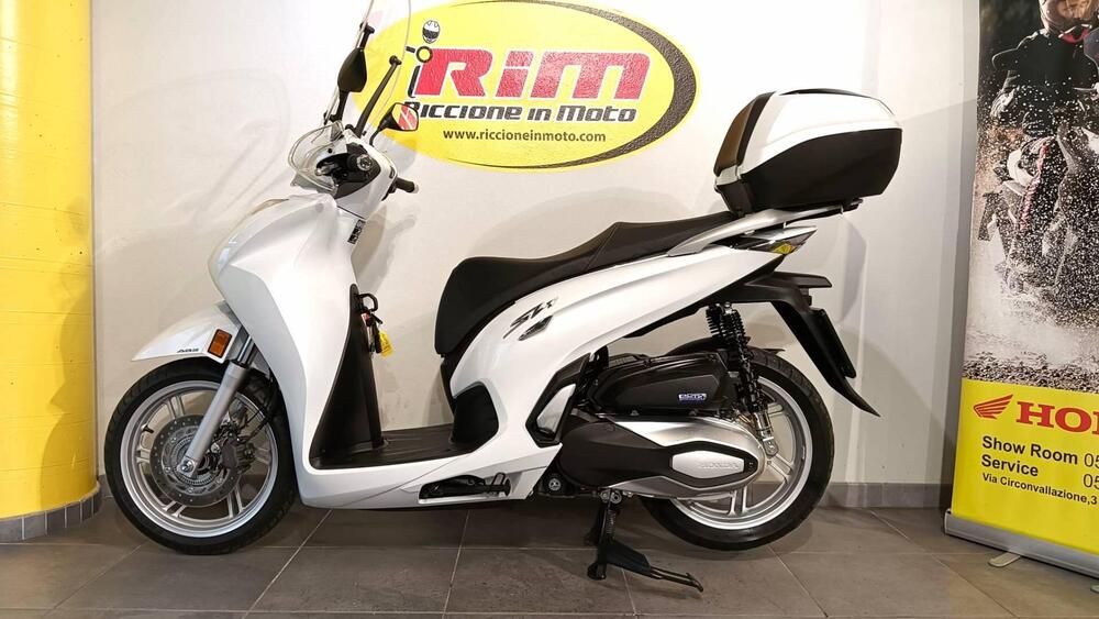 Honda SH 350 (2021 - 24) (4)