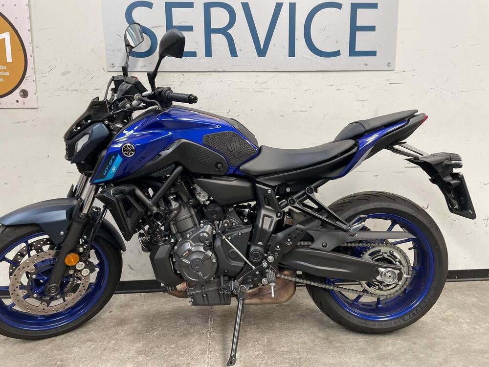 Yamaha MT-07 Pure (2023 - 25) (2)