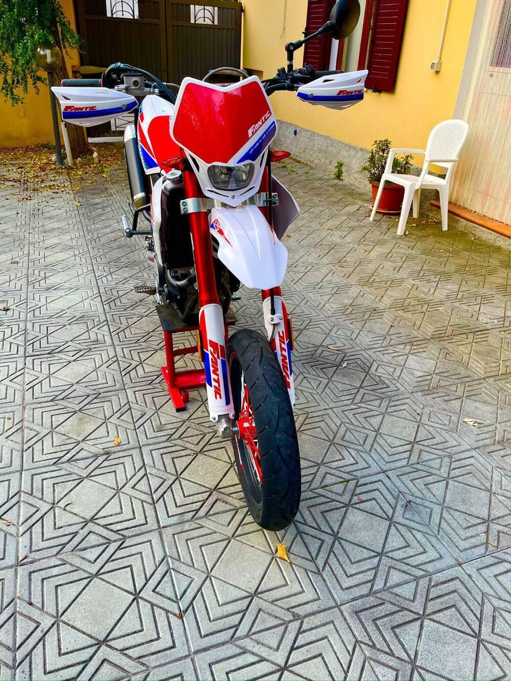 Fantic Motor Motard 125 Competition 4t (2020) (5)