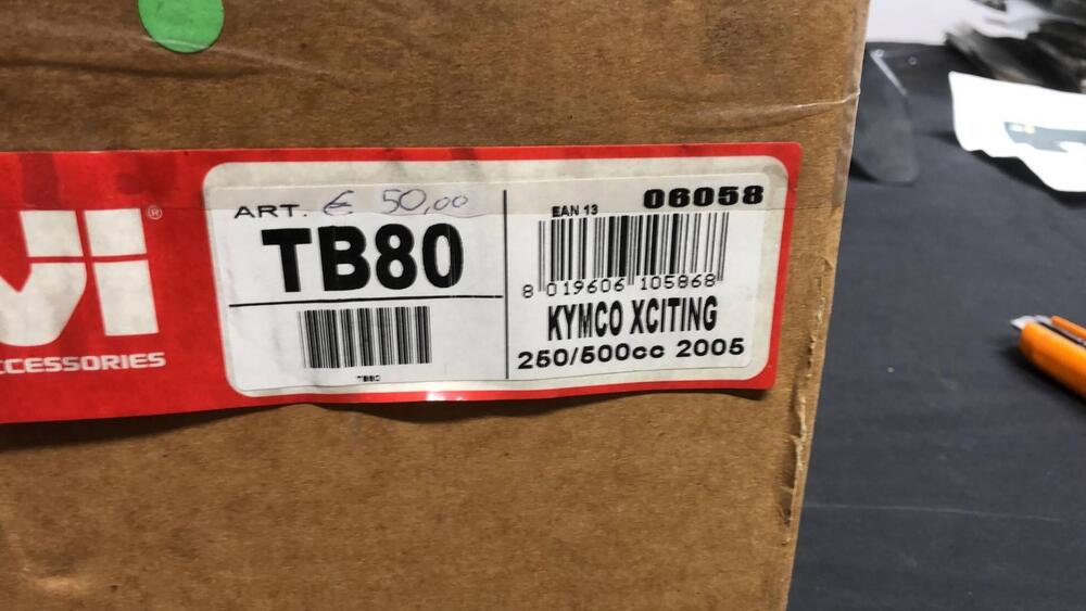 SCHIENALINO GIVI PER KYMCO XCITING 2008 CODICE TB8 (3)