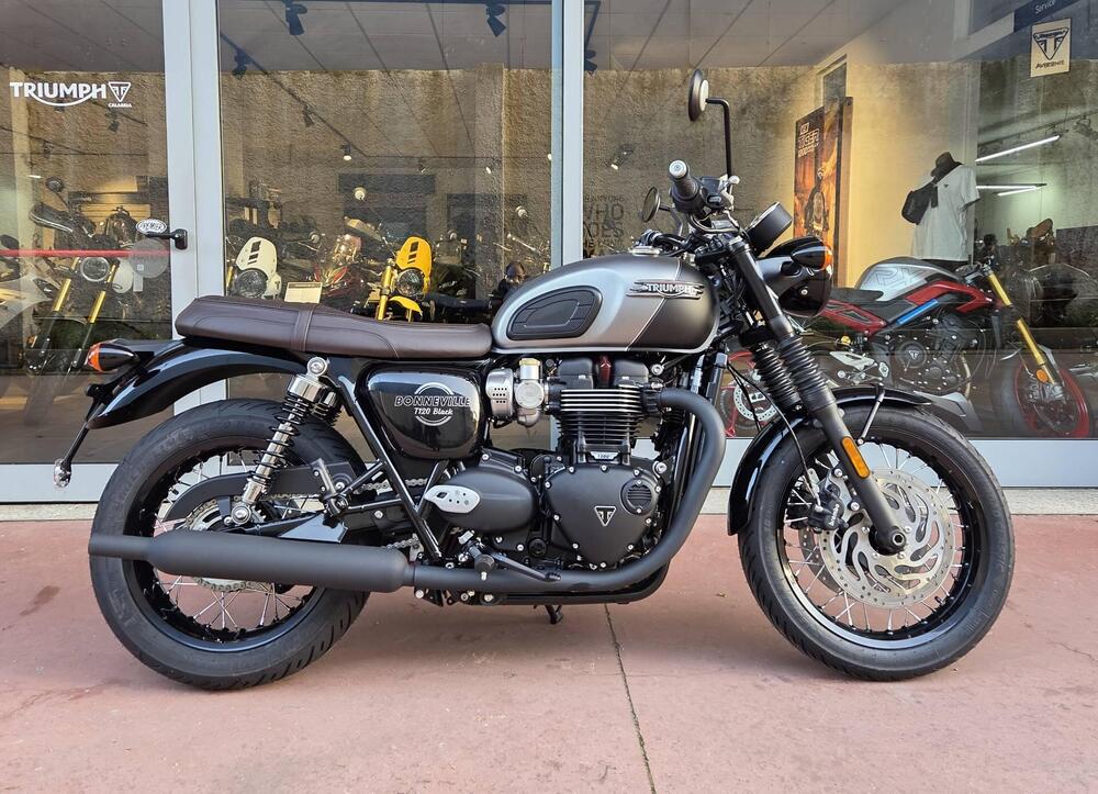 Triumph Bonneville T120 Black (2026) (2)