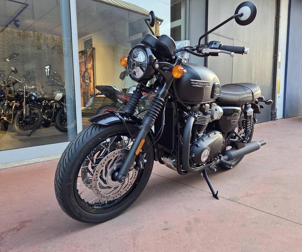 Triumph Bonneville T120 Black (2026) (12)