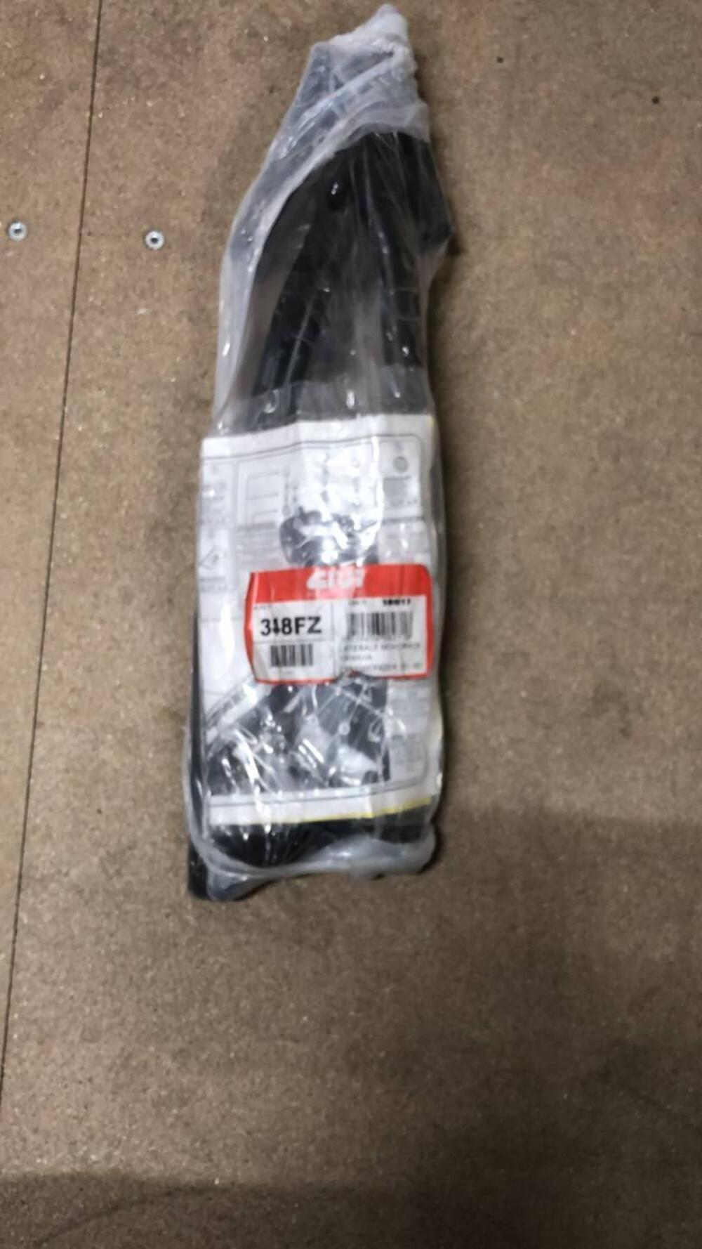 PORTABORSE GIVI MONORAK 2002 CODICE 348FZ (2)