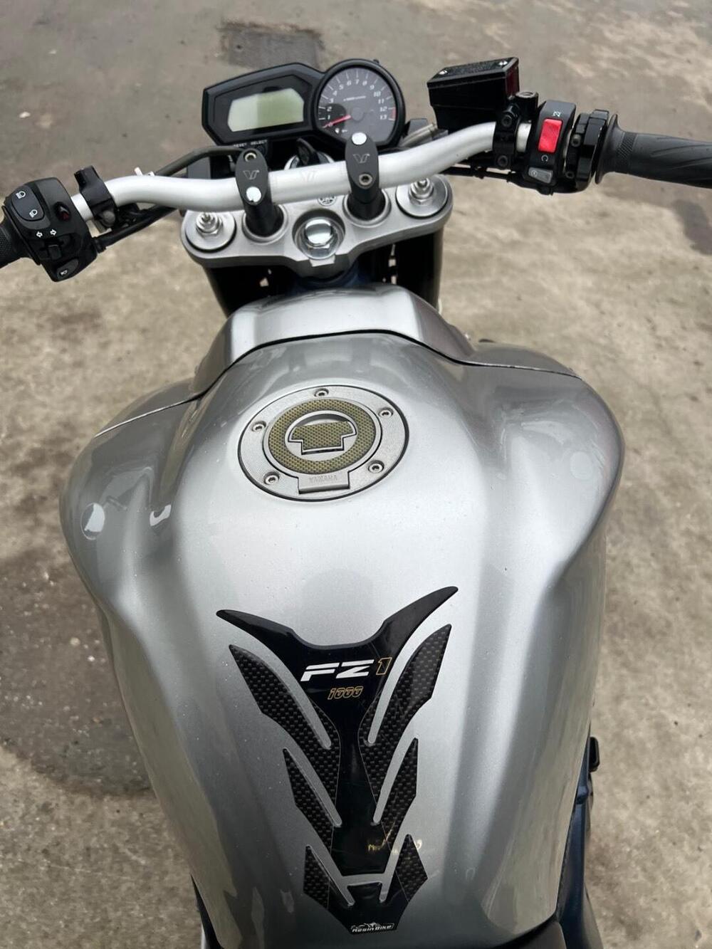 Yamaha FZ1 (2006 - 16) (5)