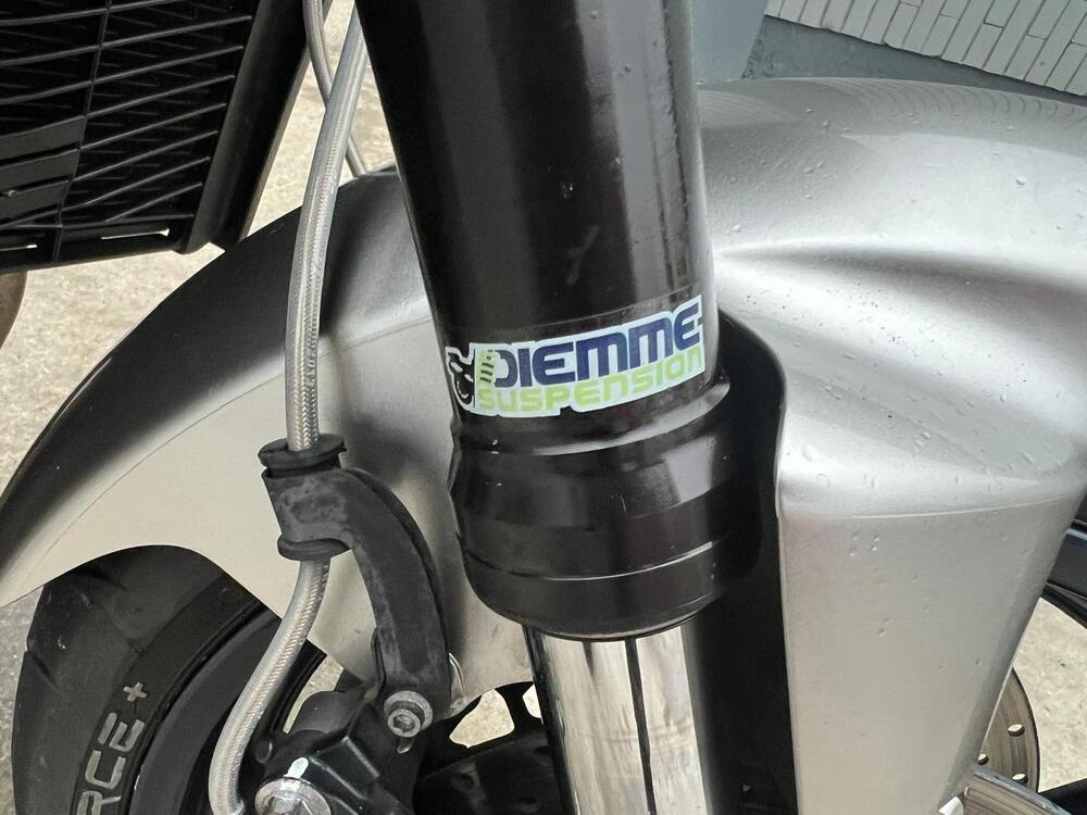 Yamaha FZ1 (2006 - 16) (16)