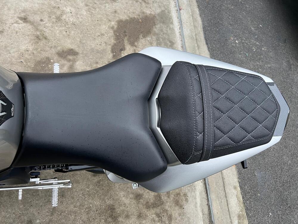 Yamaha FZ1 (2006 - 16) (8)