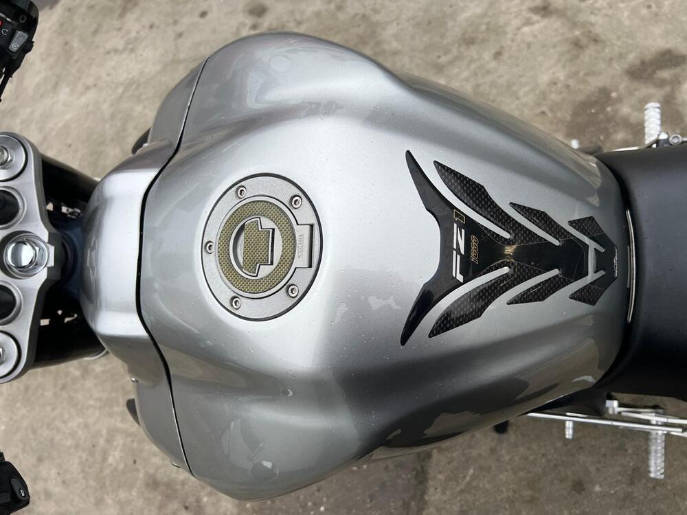 Yamaha FZ1 (2006 - 16) (7)