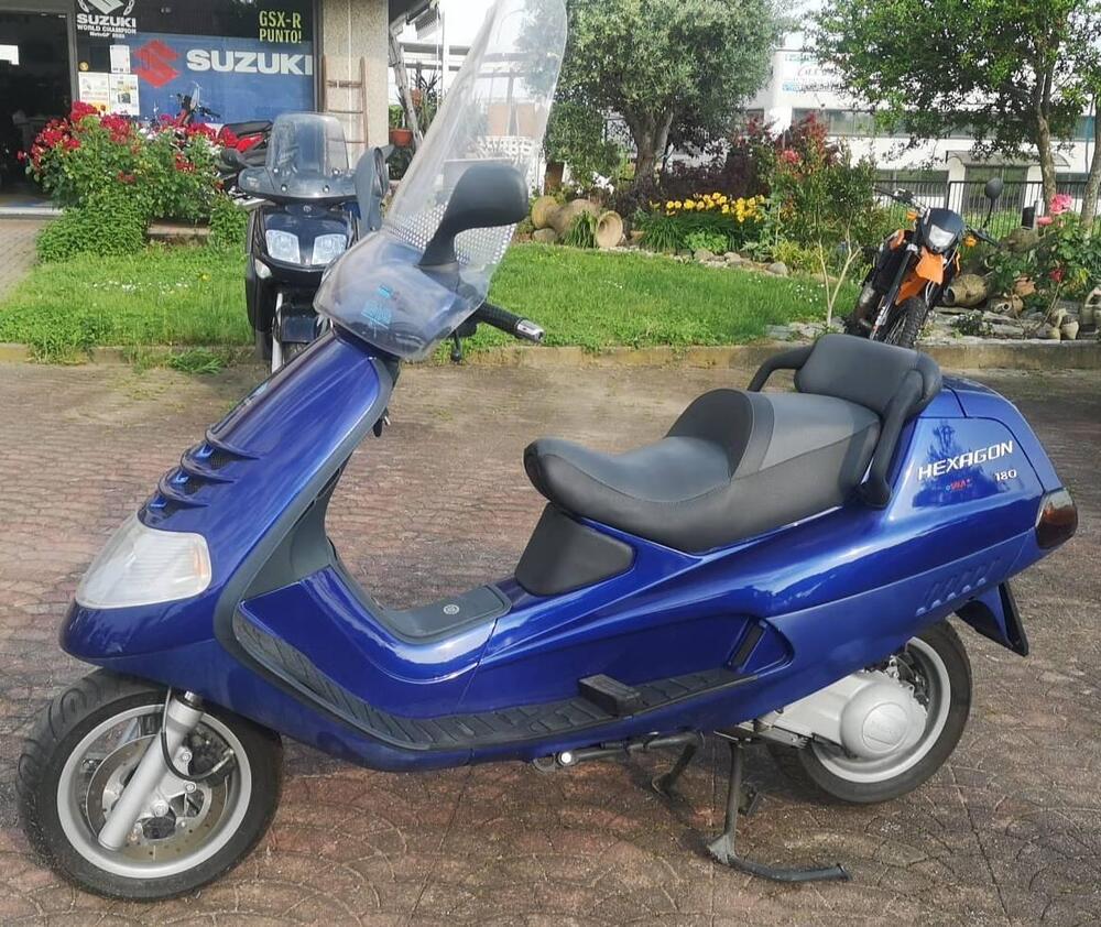 Piaggio Super Hexagon GTX 180