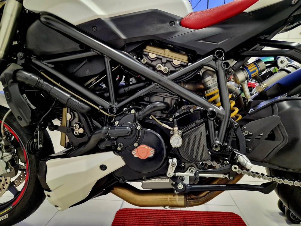 Ducati Streetfighter (2009 - 12) (10)