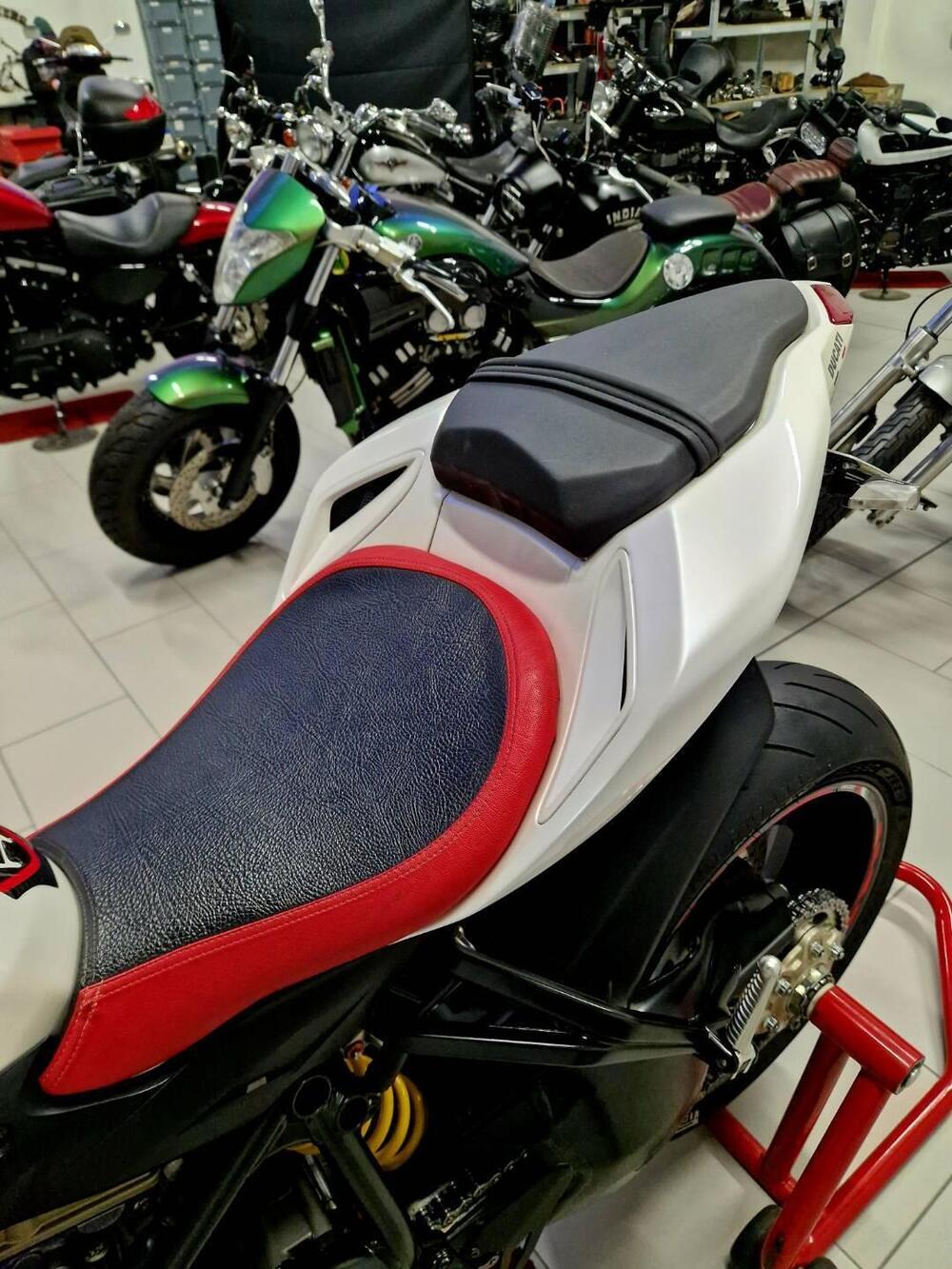 Ducati Streetfighter (2009 - 12) (13)