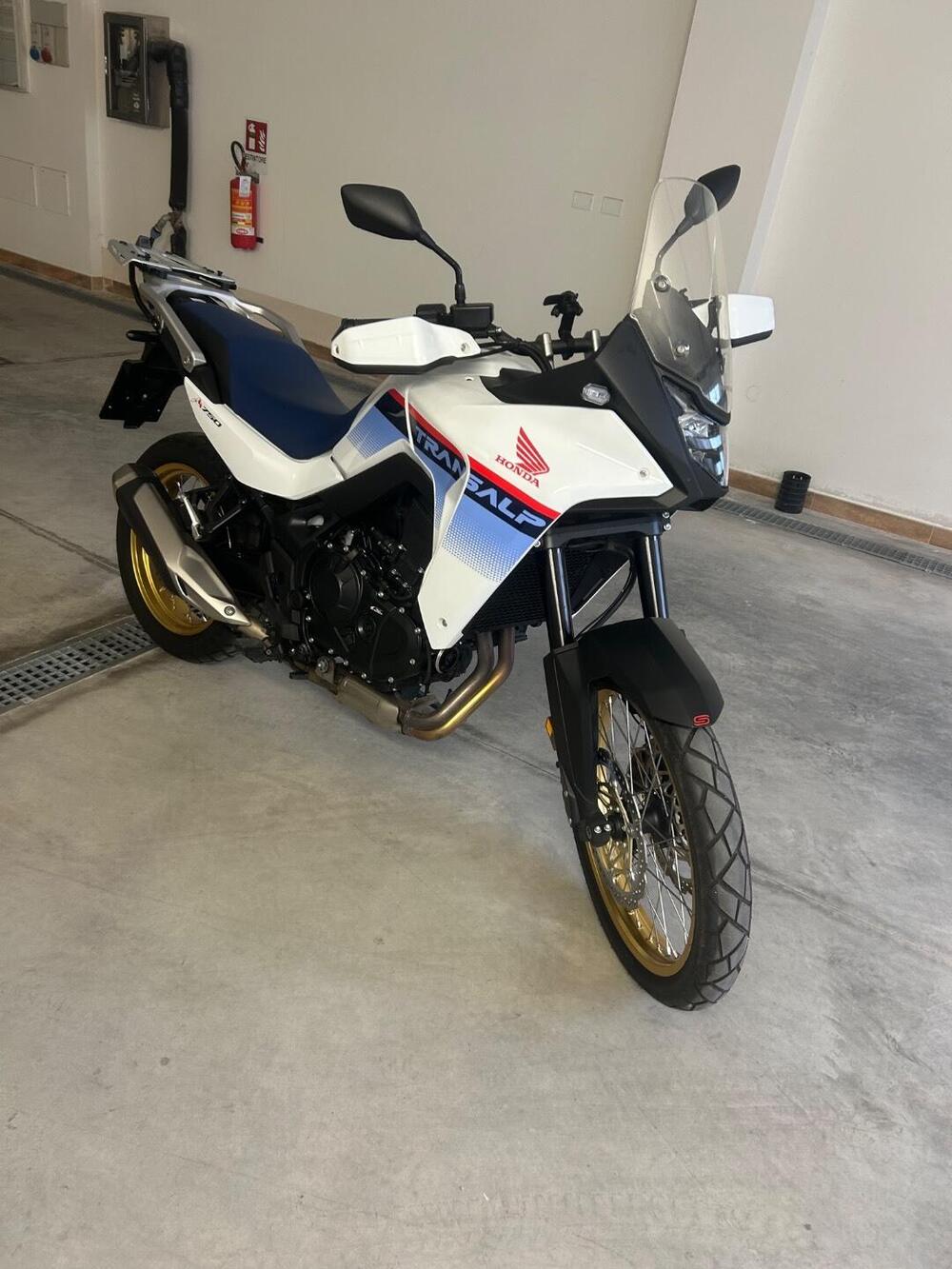 Honda Transalp XL750 (2023 - 24) (3)