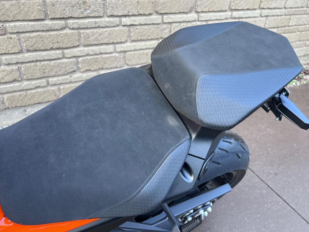 KTM 1390 Super Duke R (2024 - 26) (4)