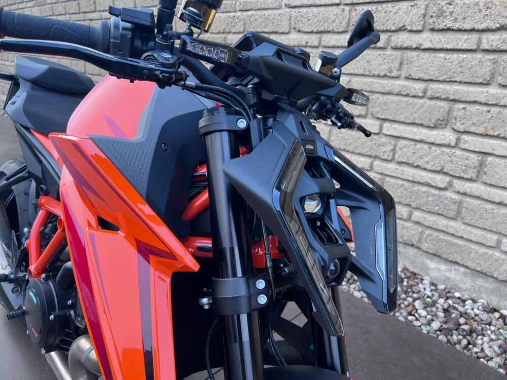 KTM 1390 Super Duke R (2024 - 26) (12)