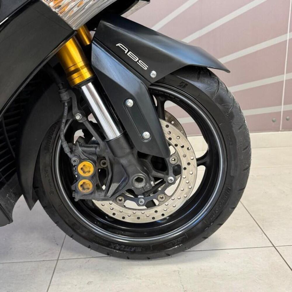 Yamaha T-Max 530 Iron Max ABS (2014 - 17) (4)