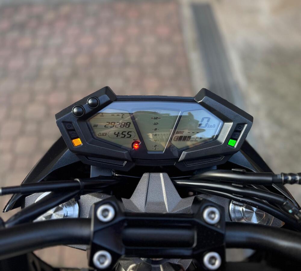 Kawasaki Z 800 e ABS (2012 - 16) (19)