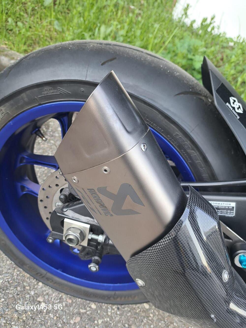 Yamaha YZF R1 (2015 - 16) (10)