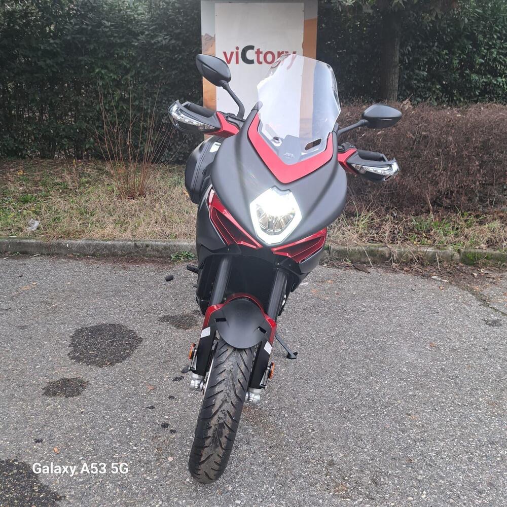 MV Agusta Turismo Veloce 800 Lusso SCS (2021 - 26) (4)