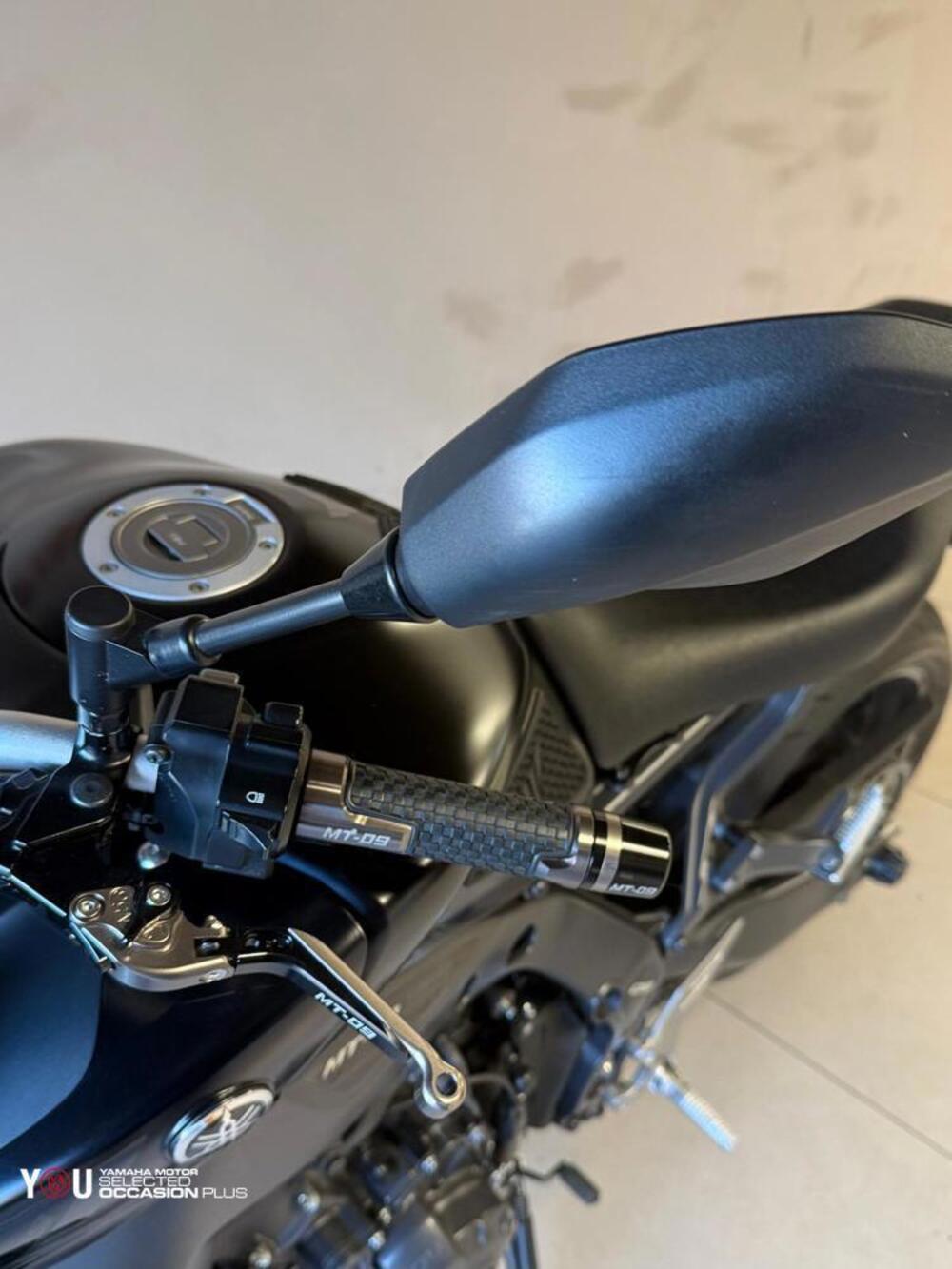 Yamaha MT-09 (2021 - 23) (4)