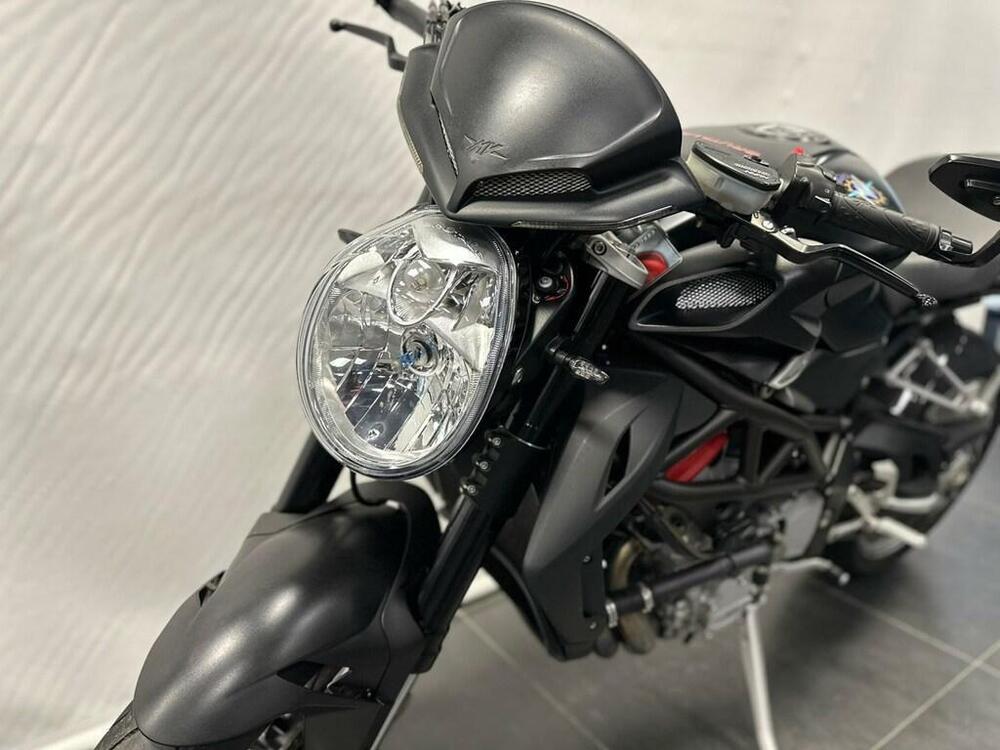 MV Agusta Brutale 1090 R (2012 - 15) (11)