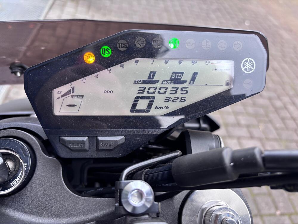Yamaha MT-09 (2017 - 20) (5)
