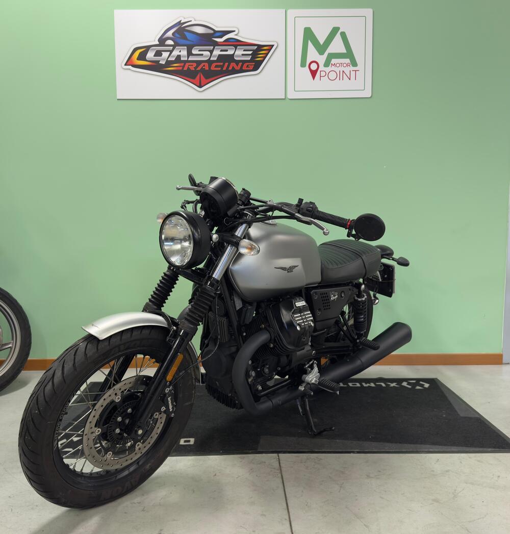 Moto Guzzi V7 III Rough (2018 - 20) (3)