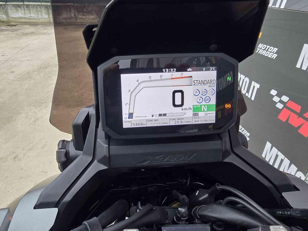 Honda X-ADV 750 DCT Travel (2021 - 24) (28)